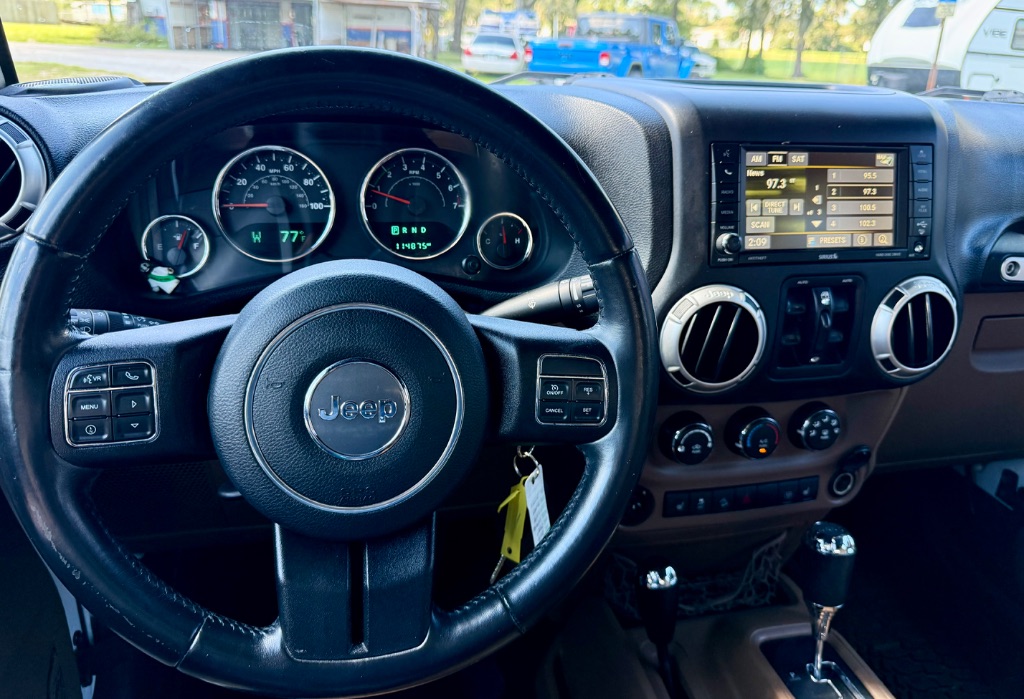 2016 Jeep Wrangler Unlimited Sahara - Photo 15
