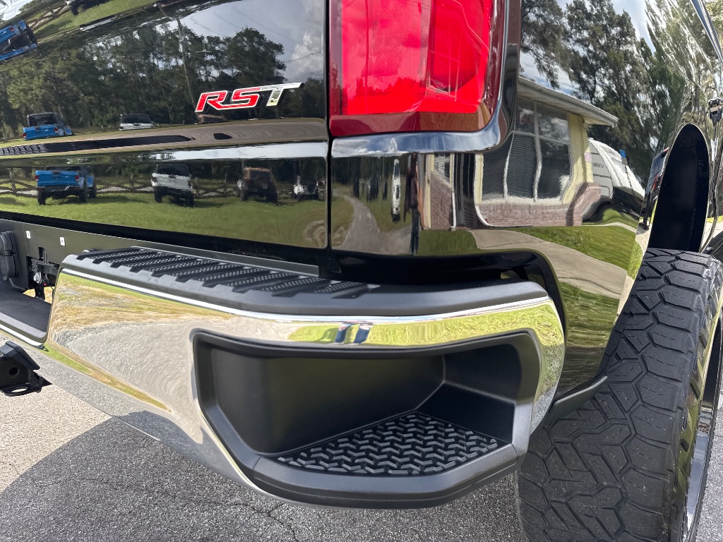 2022 Chevrolet Silverado 1500 RST - Photo 8